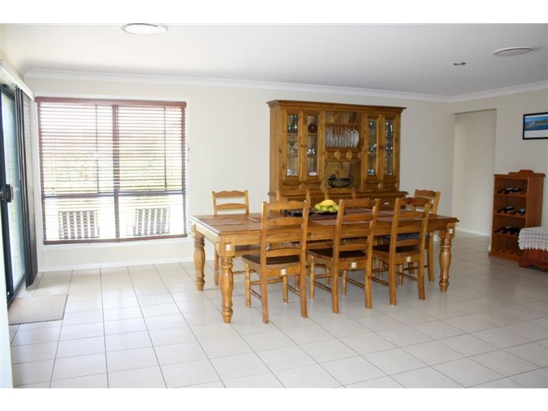 2 Investigators Place, Yamba NSW 2464