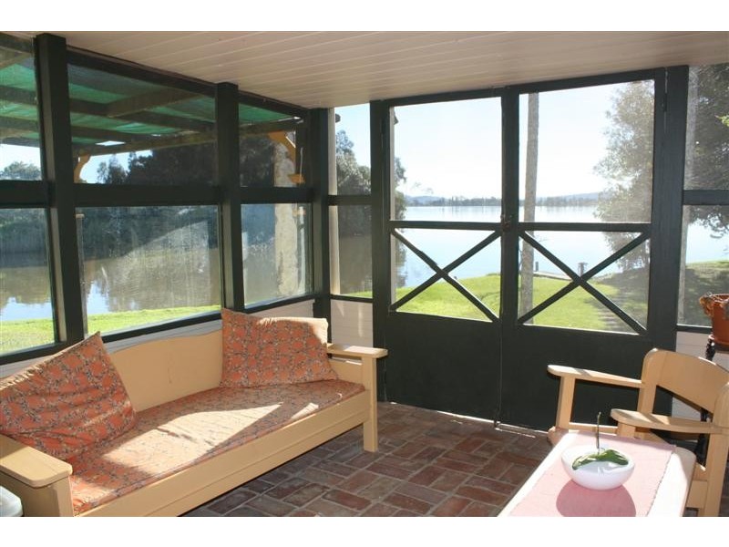 797 Yamba Road, Palmers Island NSW 2463