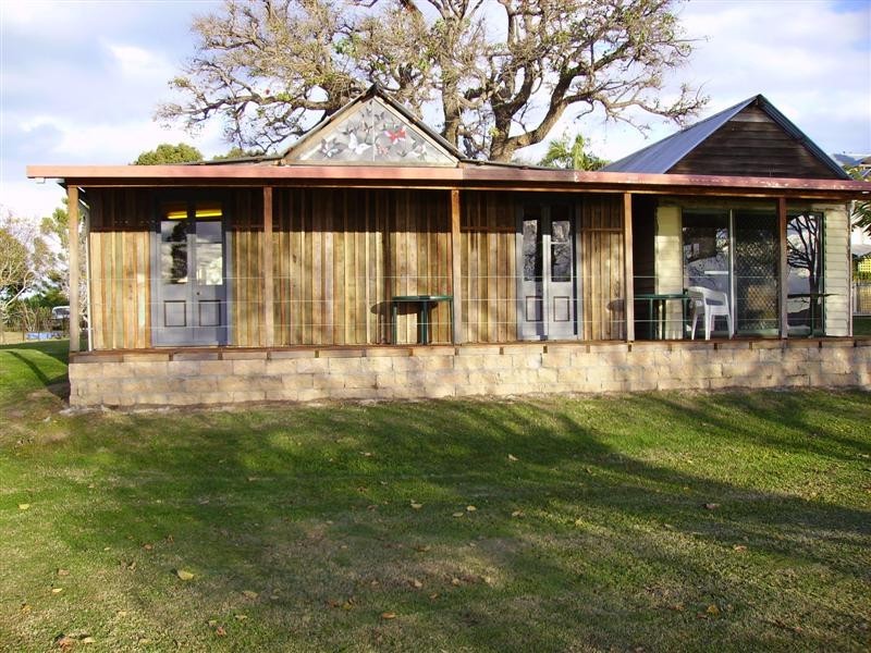 797 Yamba Road, Palmers Island NSW 2463