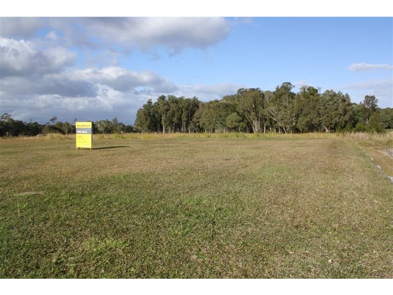 9 Harold Tory Drive, Yamba NSW 2464