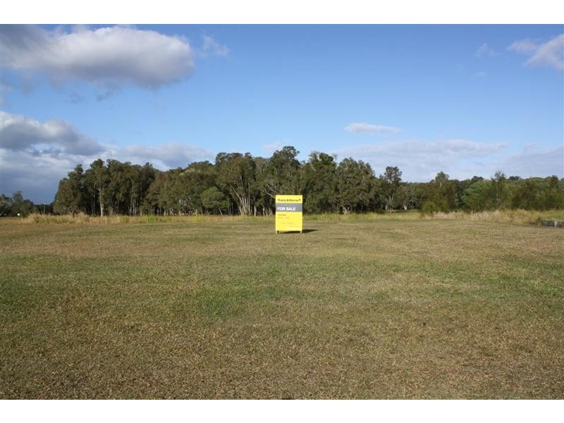 9 Harold Tory Drive, Yamba NSW 2464