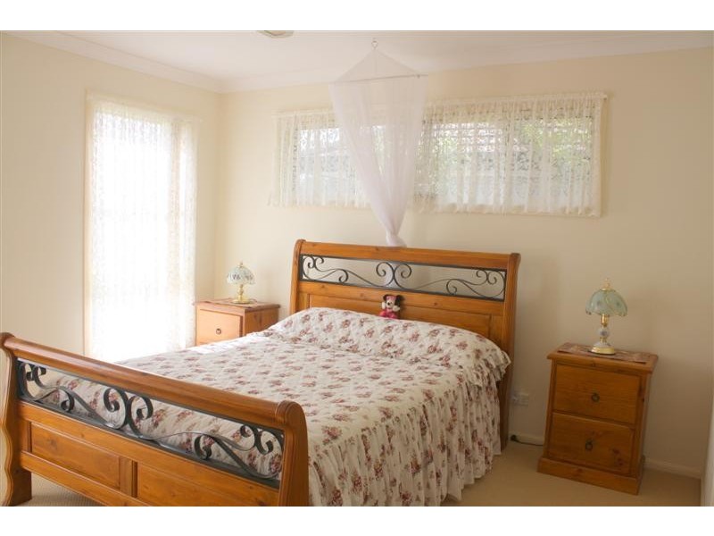 1 Kempnich Place, Yamba NSW 2464