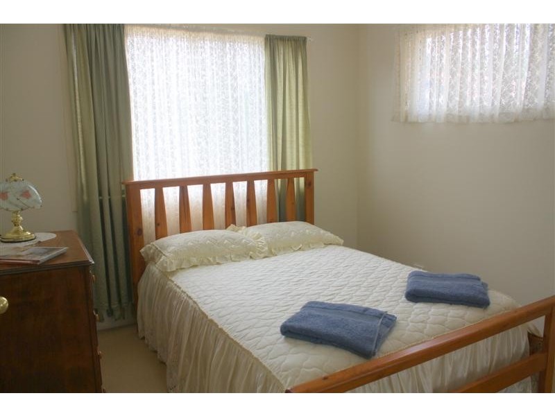 1 Kempnich Place, Yamba NSW 2464