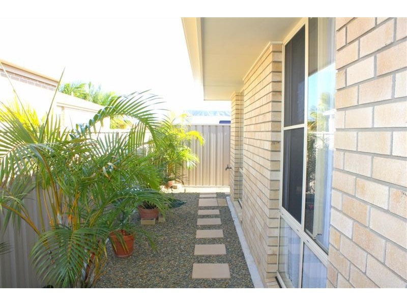 17 Harold Tory Drive, Yamba NSW 2464