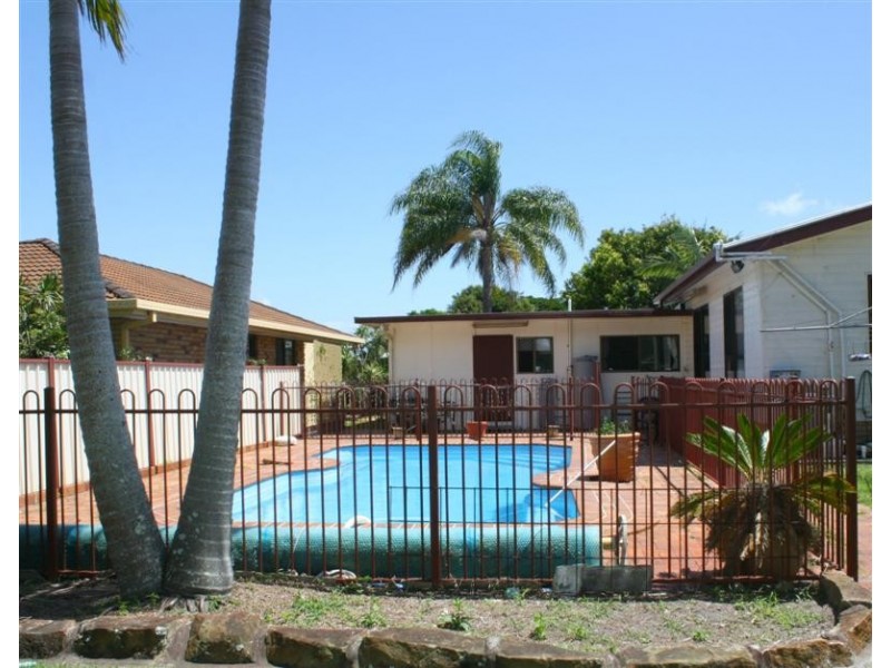 8 Telopea Avenue, Yamba NSW 2464