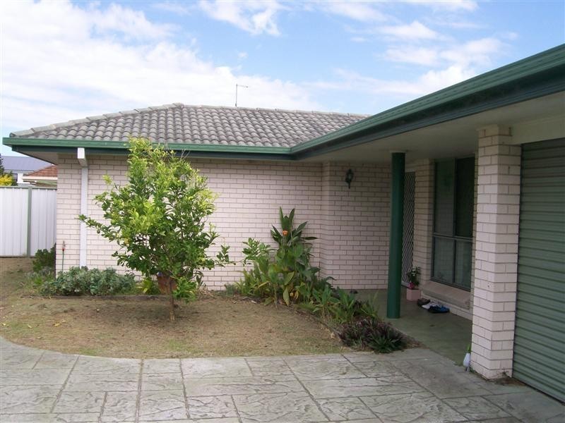 2/21 Parkview Crescent, Yamba NSW 2464