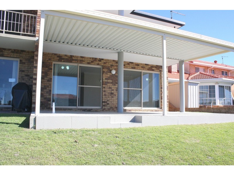 2/28 The Mainbrace, Yamba NSW 2464