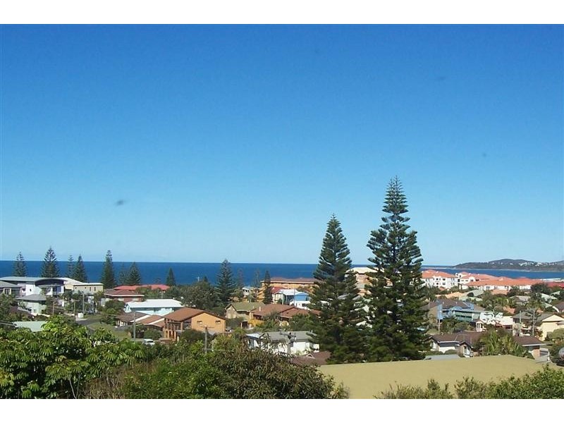 2/3 Ager Street, Yamba NSW 2464