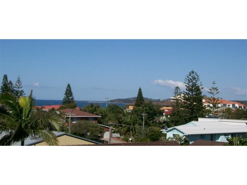 13 Link Street, Yamba NSW 2464