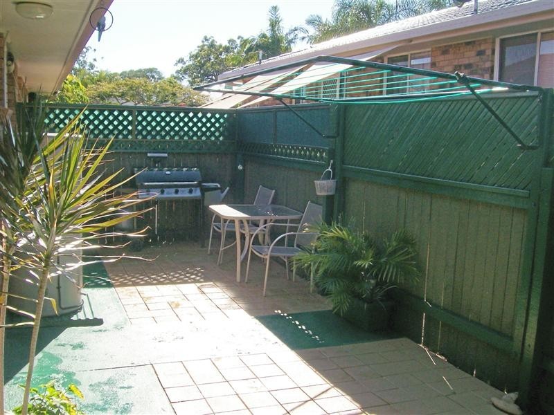 2/20 Waratah Avenue, Yamba NSW 2464