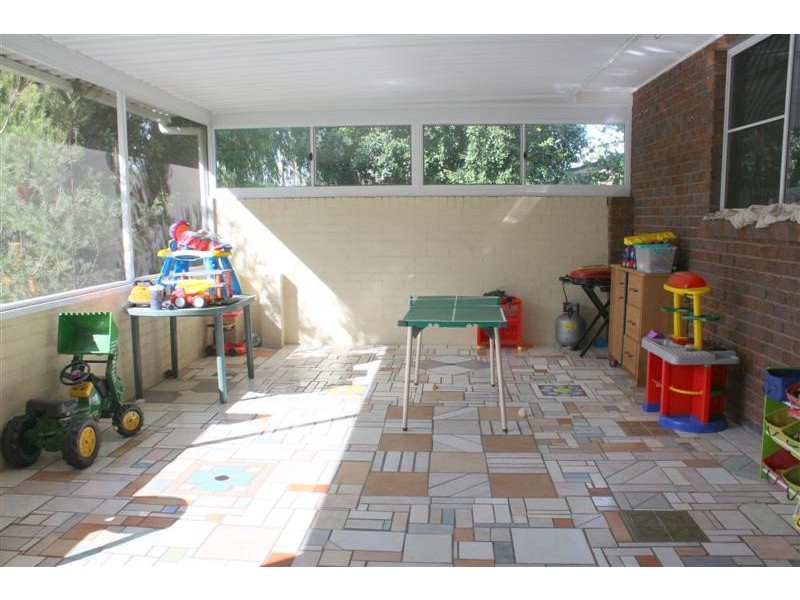 3 Roseland Ave, Yamba NSW 2464
