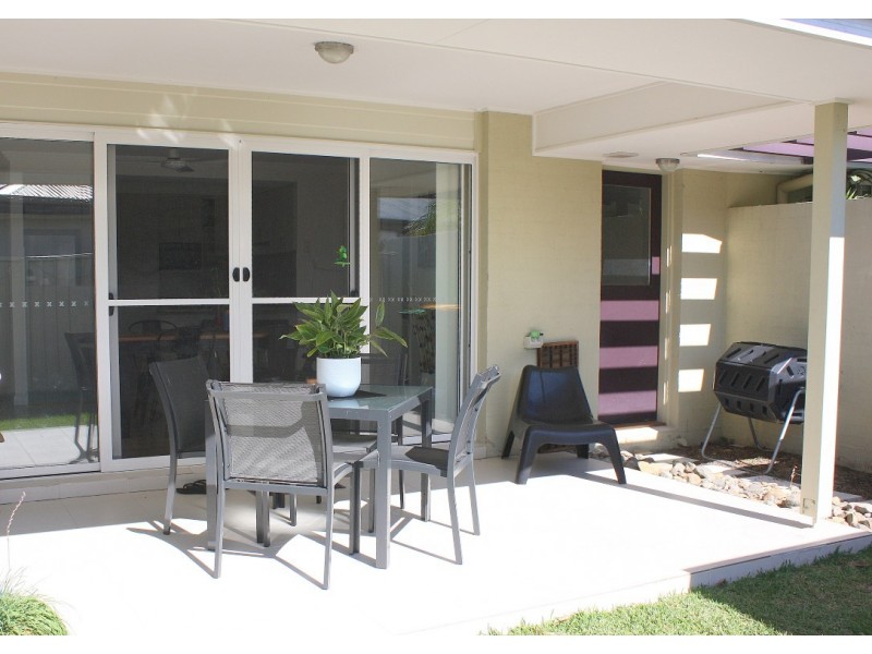 1/1 Flinders Place, Yamba NSW 2464