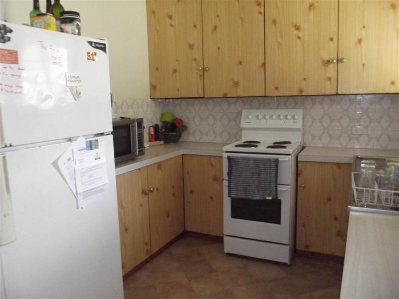 18 Coonawarra Crt, Yamba NSW 2464