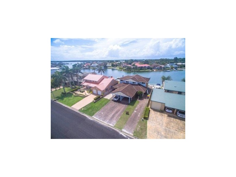 1-28 The Mainbrace, Yamba NSW 2464