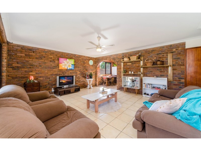 22 Binnacle Court, Yamba NSW 2464