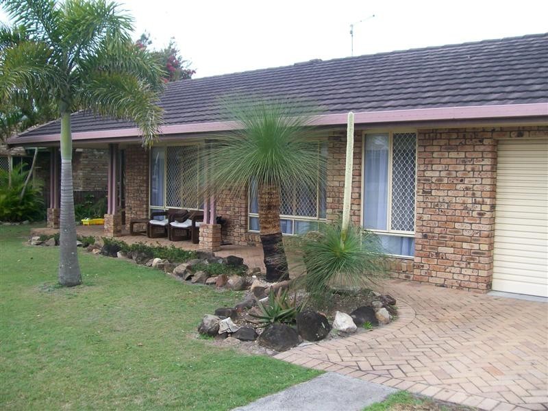 13 Claude Street, Yamba NSW 2464