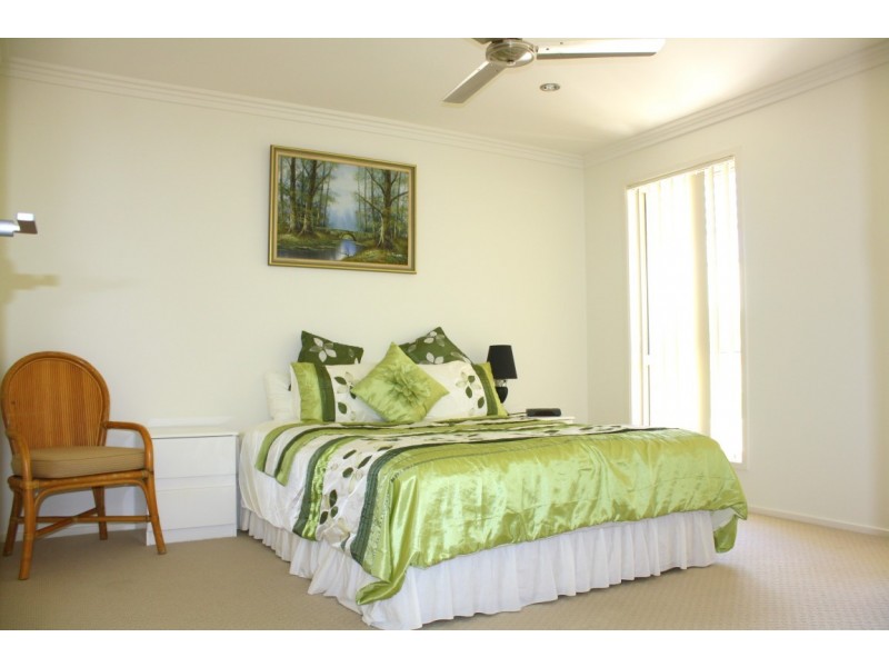 2/32 Park Avenue, Yamba NSW 2464