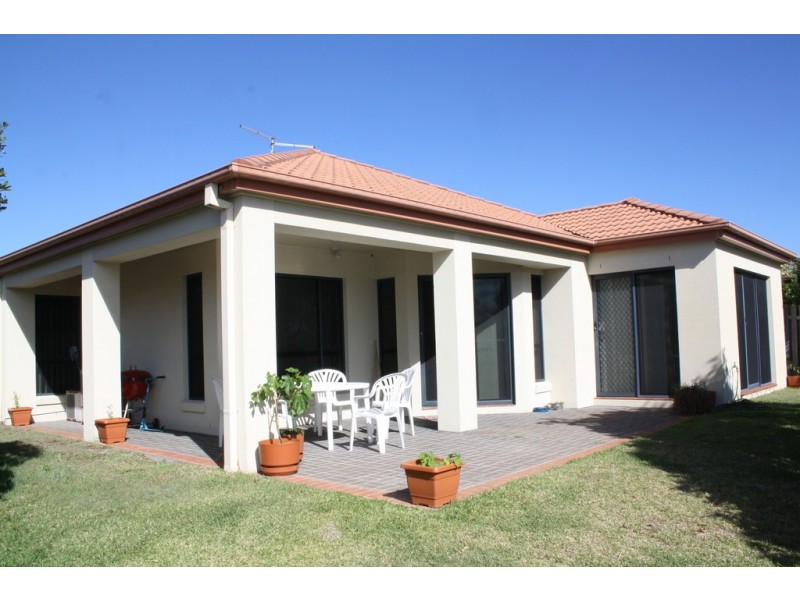 21 Oceania Court, Yamba NSW 2464