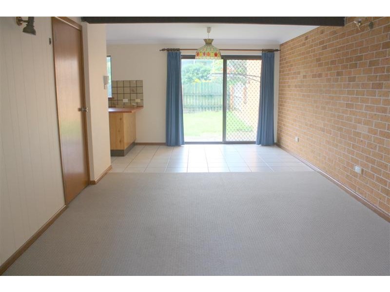 3/2 Waratah Avenue, Yamba NSW 2464