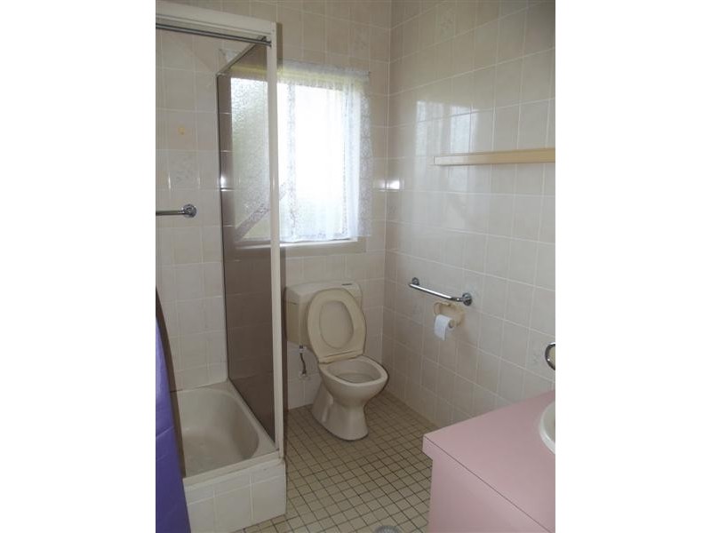 1 Barbara Close, Yamba NSW 2464