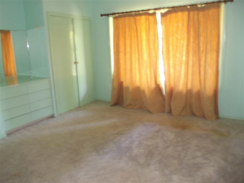 1 Barbara Close, Yamba NSW 2464
