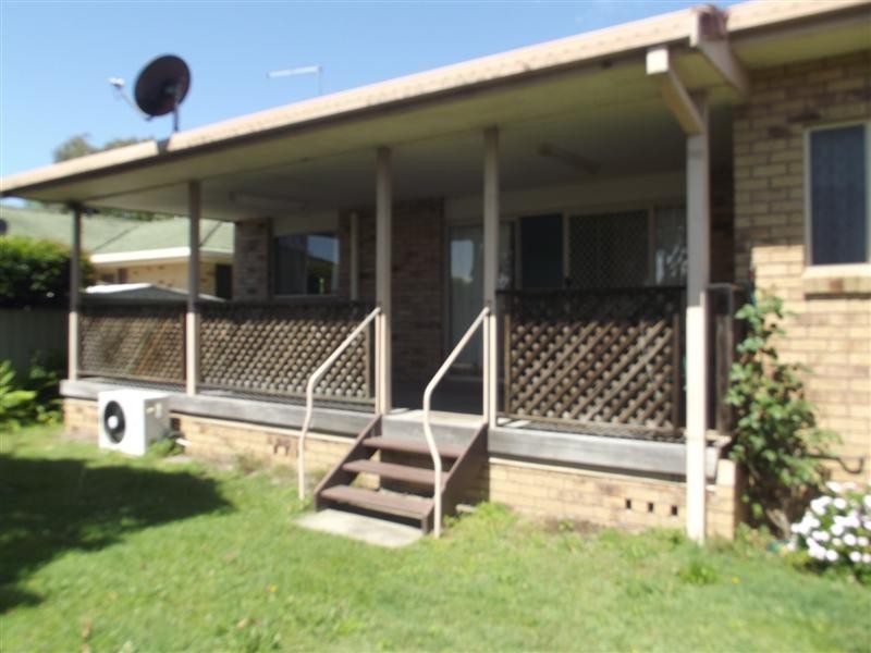1 Barbara Close, Yamba NSW 2464