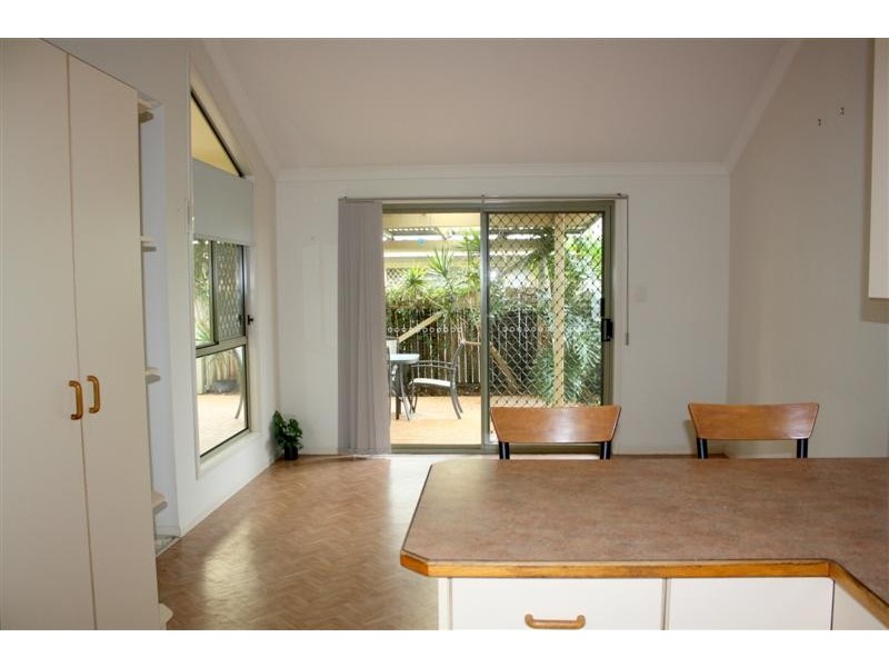 6 Blue Water Court, Yamba NSW 2464