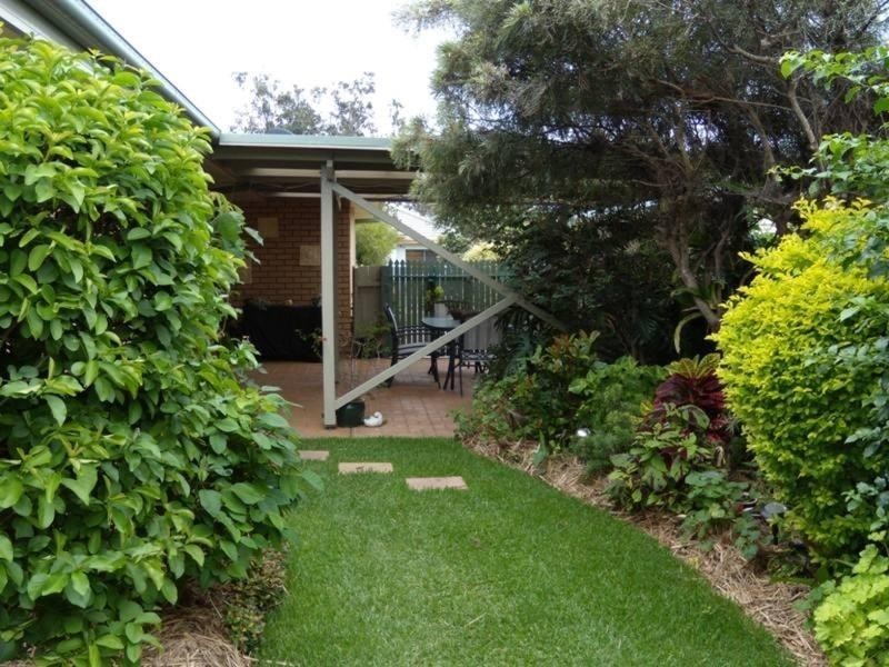 6 Blue Water Court, Yamba NSW 2464