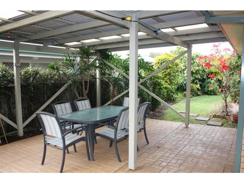 6 Blue Water Court, Yamba NSW 2464