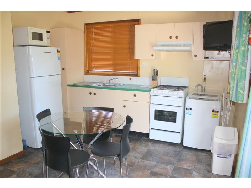 J1 Blue Dolphin Park, Yamba NSW 2464