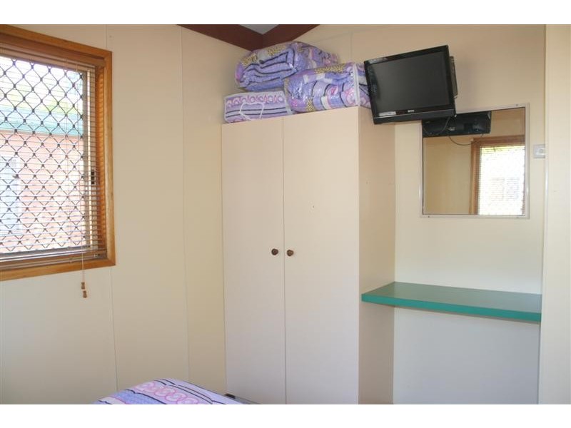 J1 Blue Dolphin Park, Yamba NSW 2464