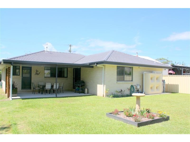 220 Yamba Road, Yamba NSW 2464