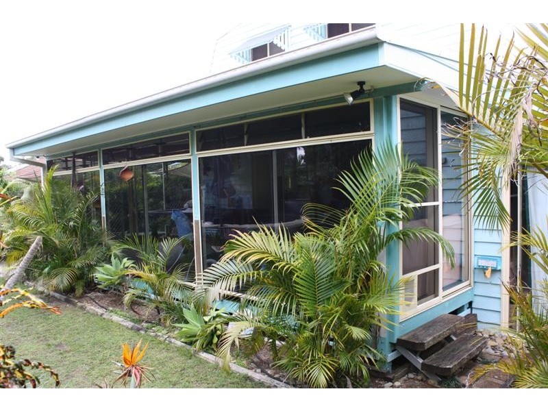 41 Shores Drive, Yamba NSW 2464