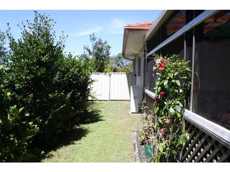 5 Norfolk Road, Yamba NSW 2464