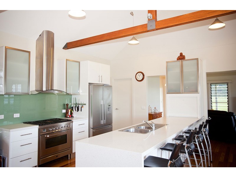 192 Old Ferry Road, Yamba NSW 2464