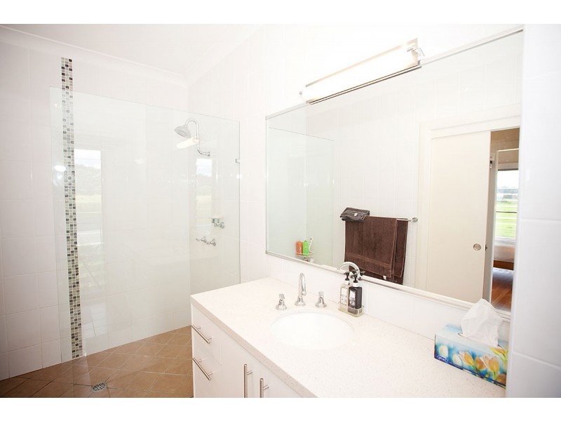 192 Old Ferry Road, Yamba NSW 2464