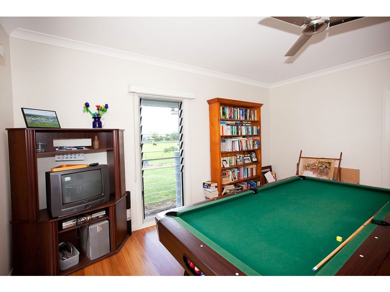 192 Old Ferry Road, Yamba NSW 2464