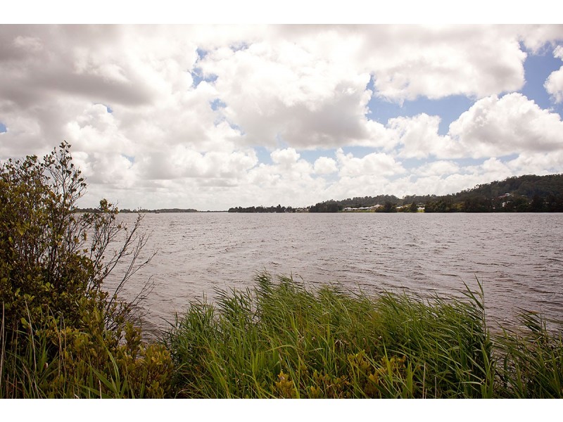 192 Old Ferry Road, Yamba NSW 2464