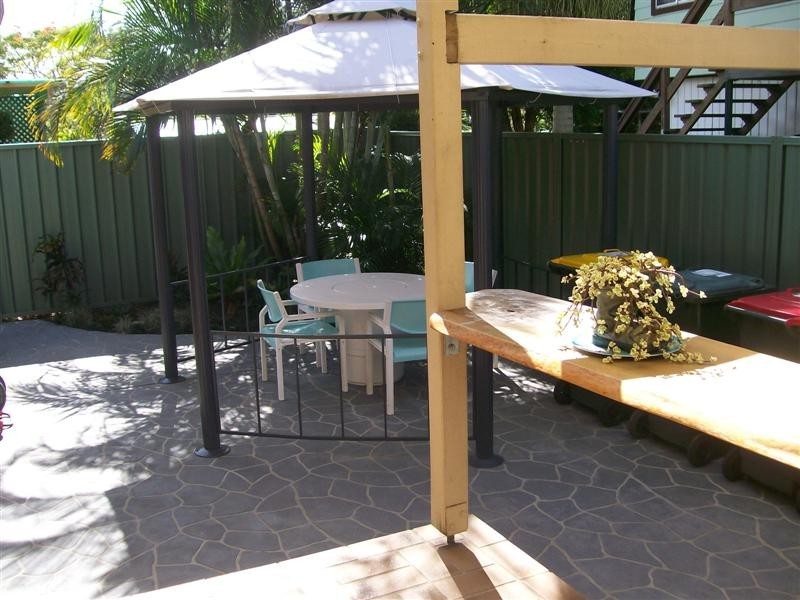 2/1 Waratah Avenue, Yamba NSW 2464