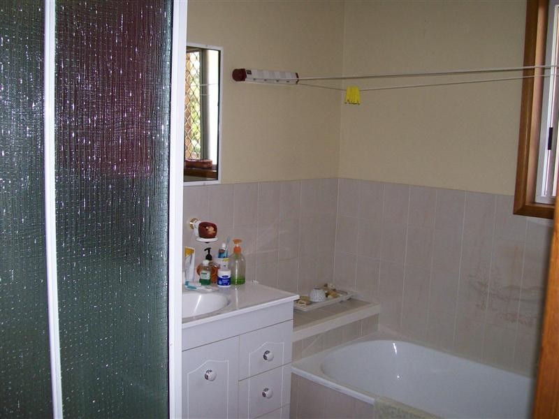 2/1 Waratah Avenue, Yamba NSW 2464