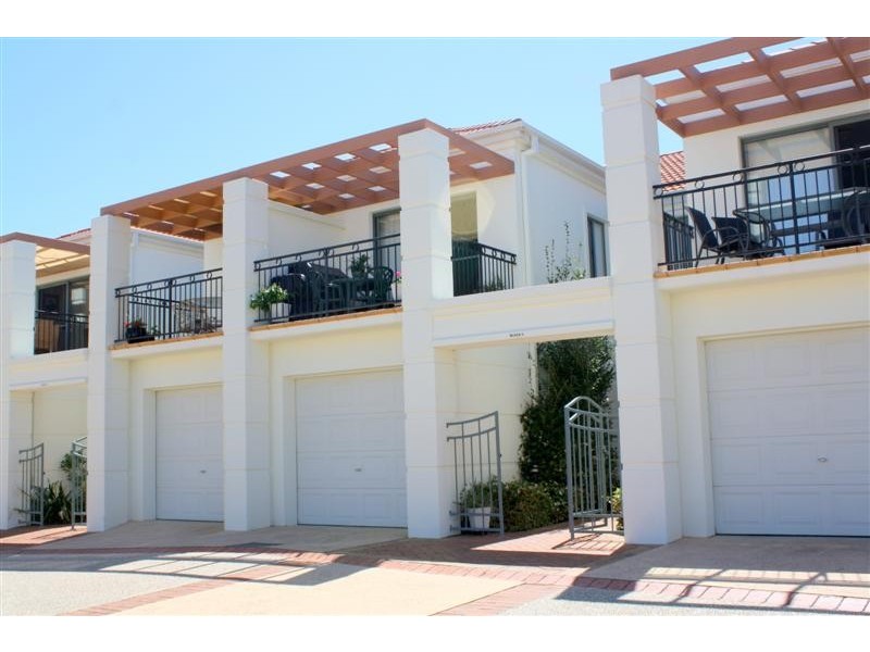5-5/18 Pacific Parade, Yamba NSW 2464