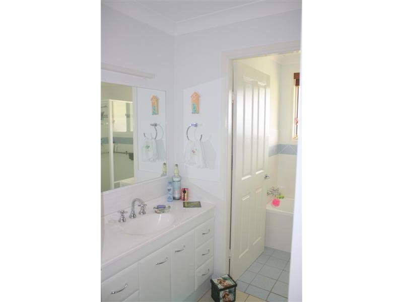 10c Clyde Essex Drive, Gulmarrad NSW 2463