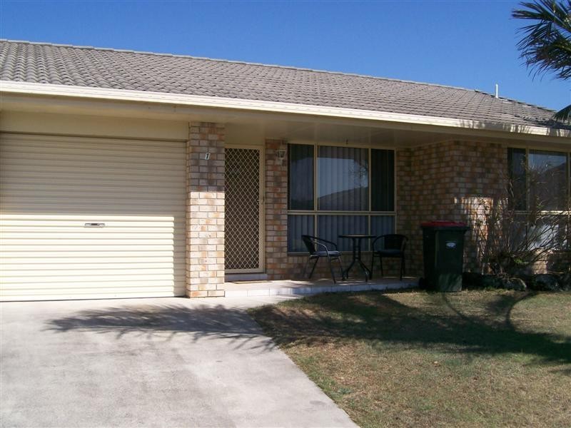 1/16 Parkview Cres, Yamba NSW 2464