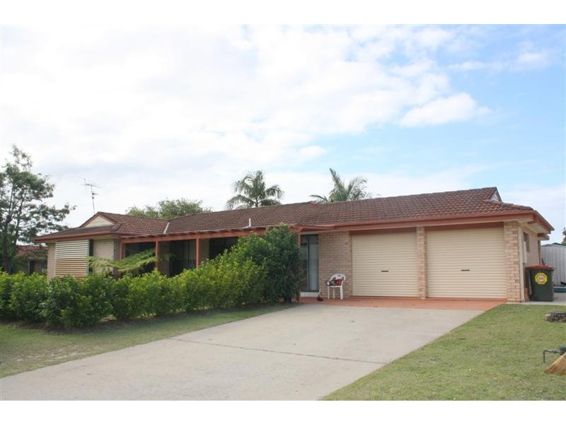 2 Binnacle Court, Yamba NSW 2464