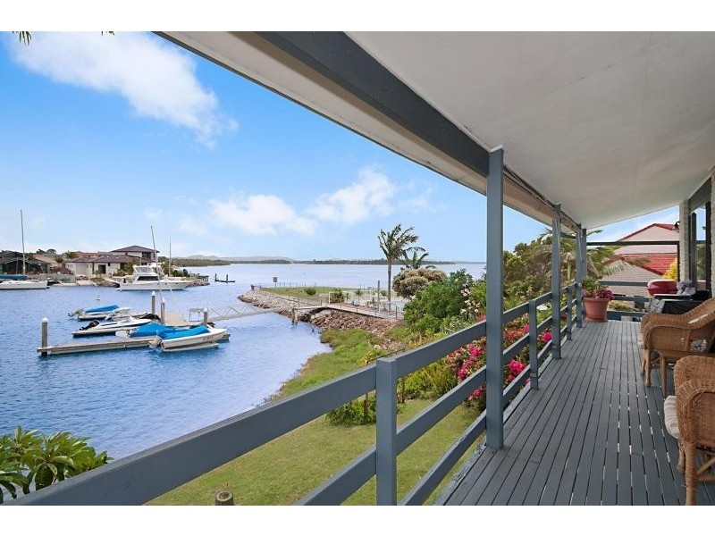 33 The Peninsula, Yamba NSW 2464