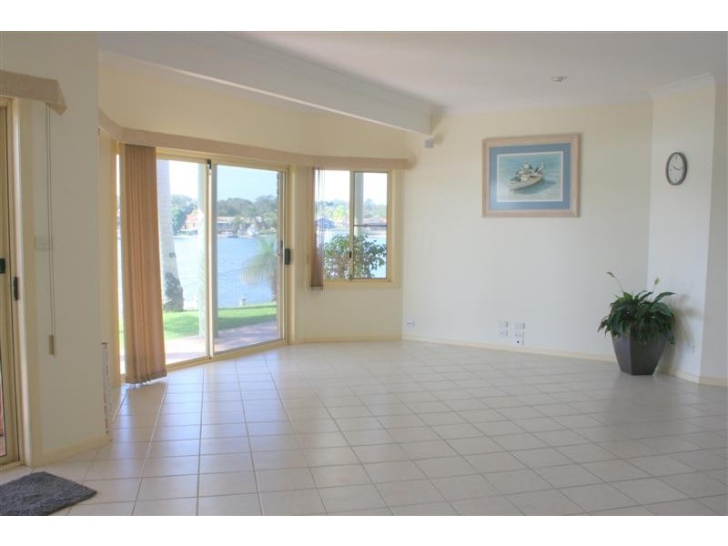 32 The Mainbrace, Yamba NSW 2464