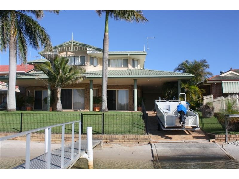 32 The Mainbrace, Yamba NSW 2464