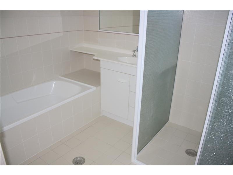 2/27 Heron Court, Yamba NSW 2464