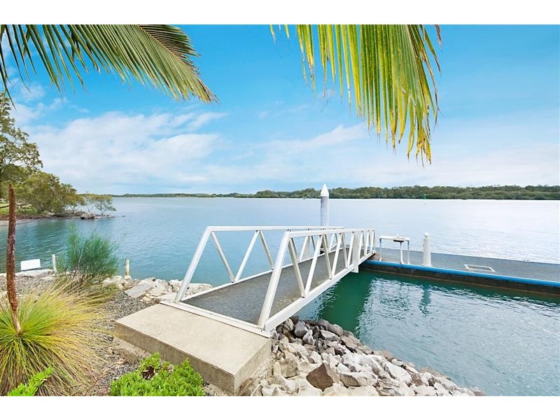 54 Palm Terrace, Yamba NSW 2464