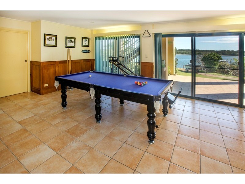 54 Palm Terrace, Yamba NSW 2464